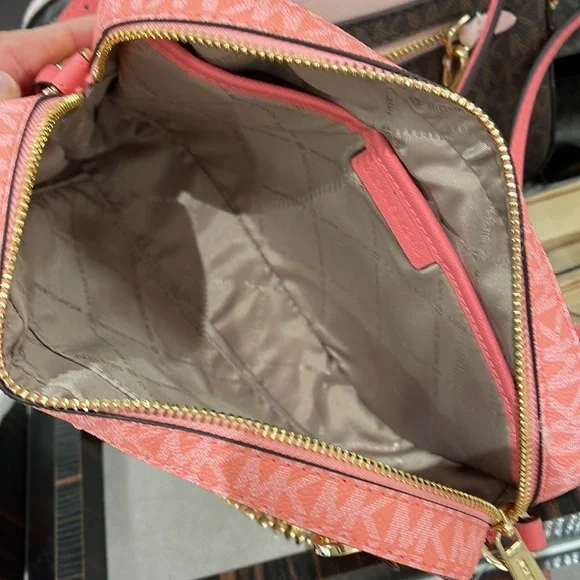 Michael Kors Jet Set Item Large East West Zip Chain Crossbody Grapefruit - Picture 8 of 16